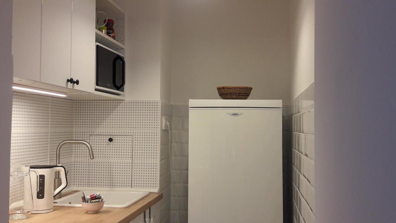 Apartment Liliom With Free Parking Space